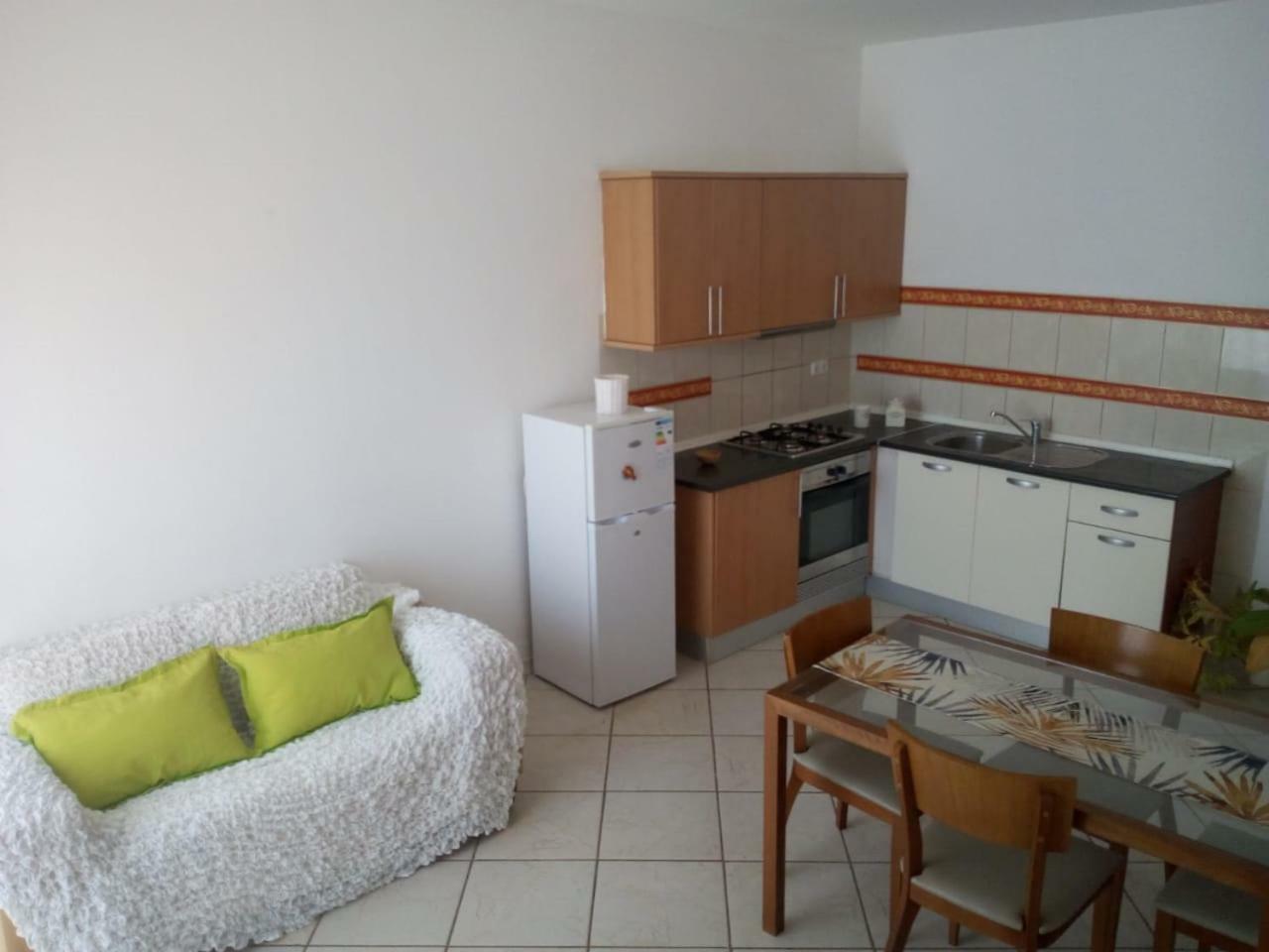 Good Value Low Cost Apartment Second Beach Line Santa Maria Exteriér fotografie