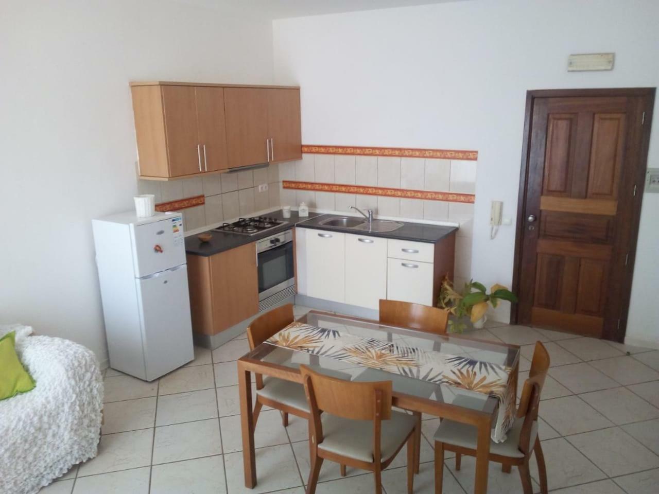 Good Value Low Cost Apartment Second Beach Line Santa Maria Exteriér fotografie